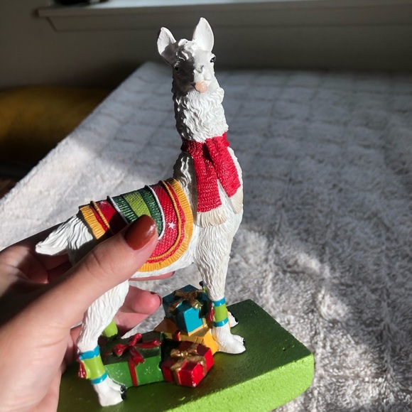 LLAMA // Christmas Decor - Picture 2 of 8
